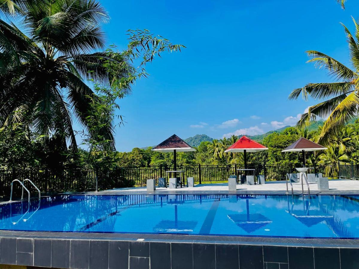 Hotel Travellers Halt Ratnapura Esterno foto